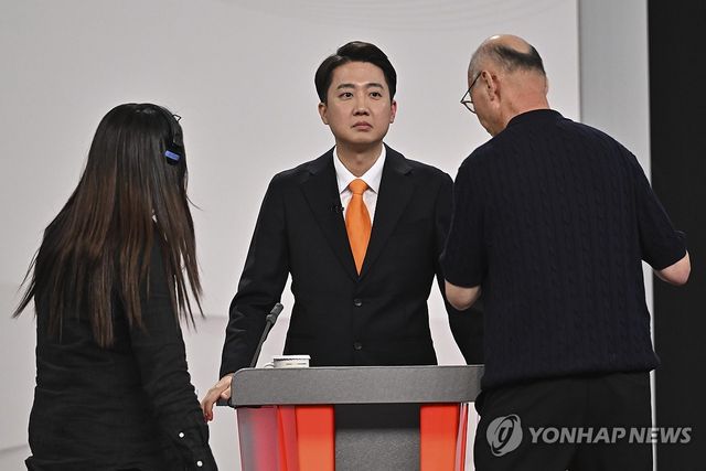 토론회 앞둔 이준석 후보