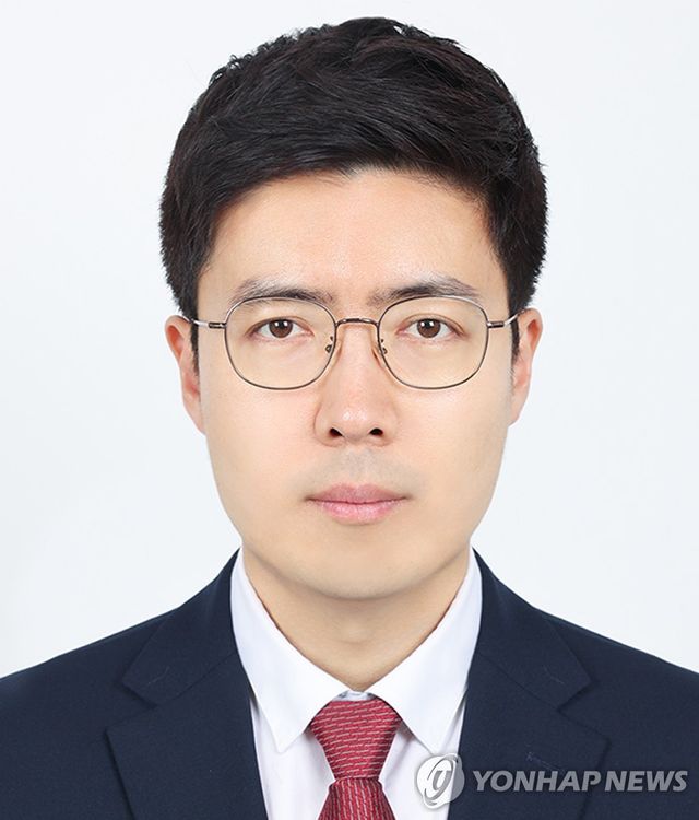 구주와 법무법인 비트윈 변호사(자유통일당 제21대 대통령 후보)