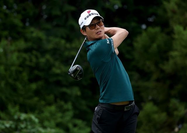 프로골퍼 엄재웅