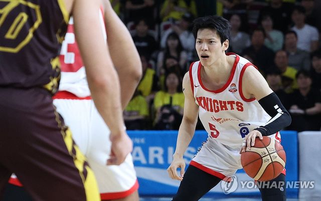 SK 김선형 '돌파'