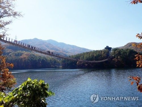 마장호수 출렁다리