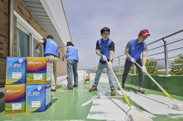 차열 페인트를 시공하는 KCC