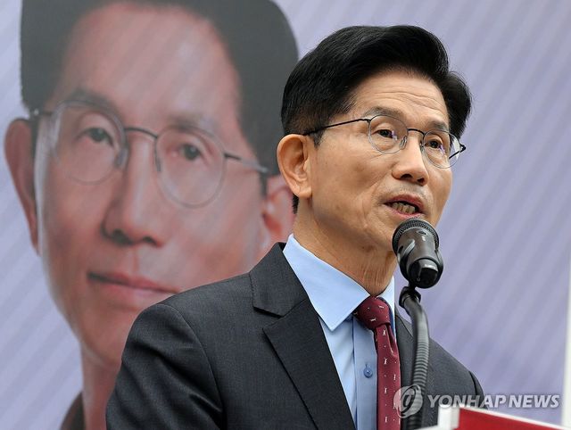 경제 공약 발표하는 김문수 대선 후보