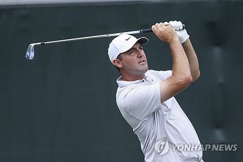 스코티 셰플러의 아이언샷.
