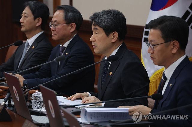 이주호 권한대행, 임시 국무회의 주재