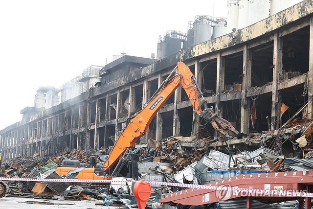 불 난 금호타이어 광주공장 철거 준비