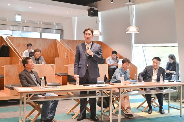 아이스테이징(iStaging) 방문해 협력 논의하는 원강수 시장