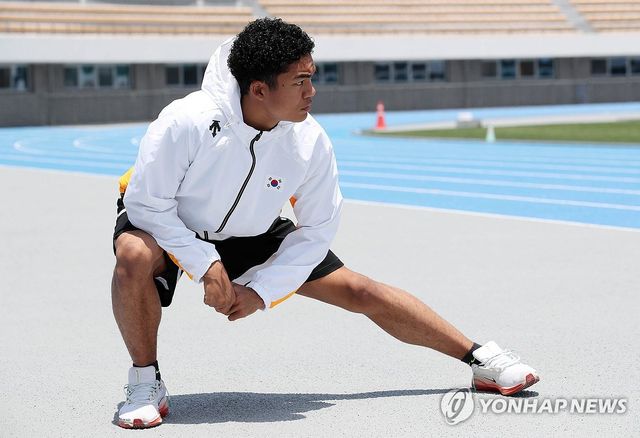 몸푸는 나마디 조엘진