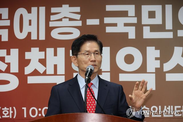 인사말하는 김문수 후보