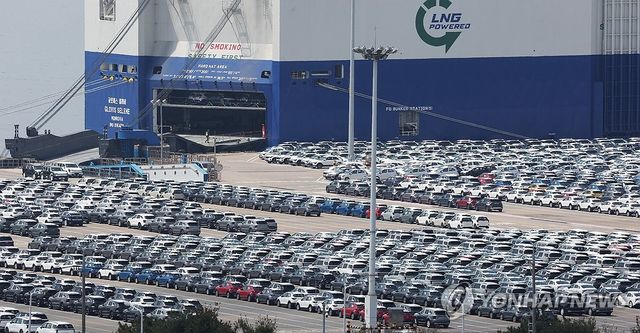 4월 1∼20일 수출 5.2% 줄어…대미수출 14.3% '뚝'