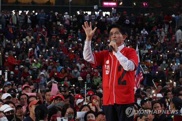 서울역 시민 앞 김문수 후보