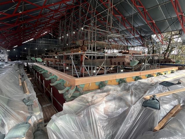 보물 '서울 문묘 및 성균관'의 대성전 지붕 해체 현황