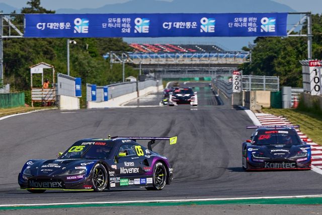 지난해 전남 영암 KIC에서 치러진 슈퍼레이스 챔피언십 장면