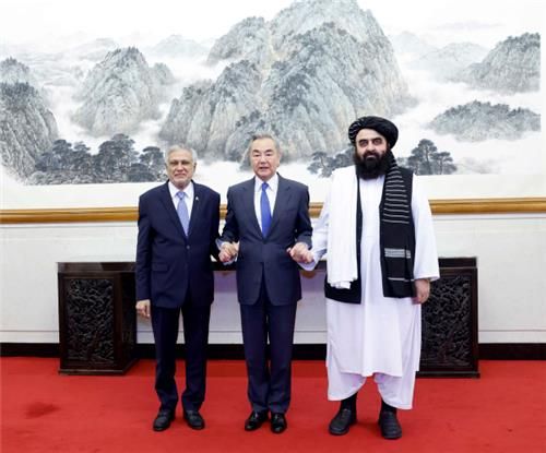 21일 베이징에서 만난 파키스탄·중국·아프가니스탄 외무장관