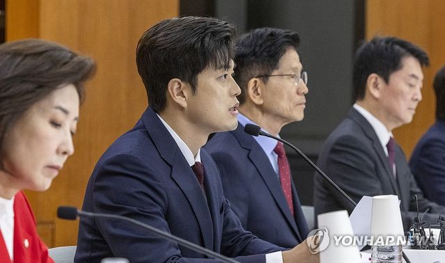 한국거래소 현장 선거대책회의서 발언하는 김용태