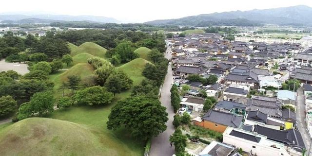 대릉원 주변 황리단길 전경