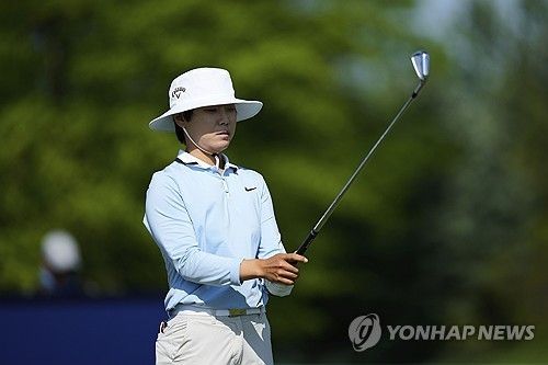 목표를 조준하는 이소미.