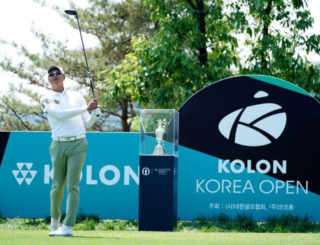 사돔 깨우깐자나의 티샷.