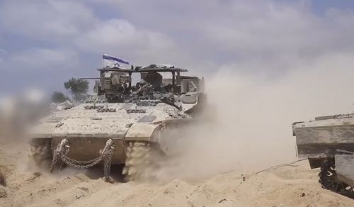 24일(현지시간) 가자지구 북부에서 작전 중인 이스라엘군 전차부대