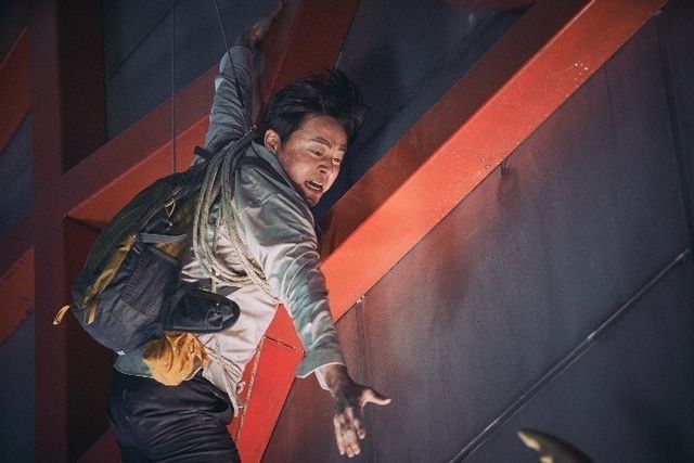 [영화 '엑시트'. 재판매 및 DB 금지]