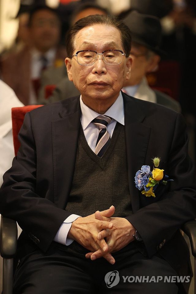 개막식 참석한 문명대 교수