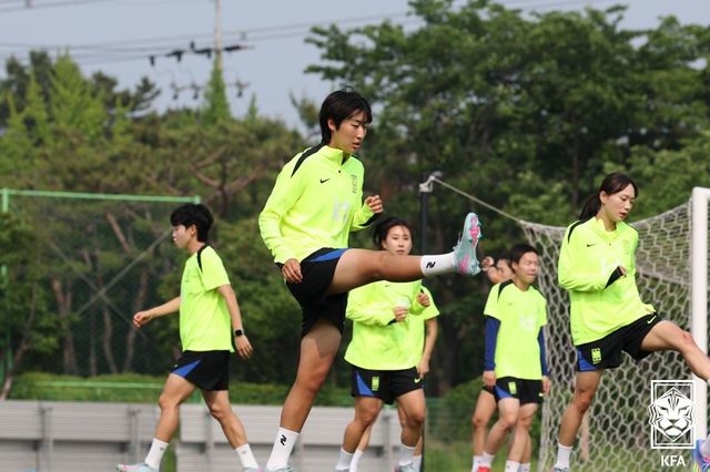 훈련하는 여자축구 대표팀