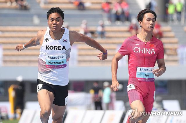 전력 질주하는 나마디