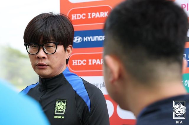 신상우 여자축구대표팀 감독