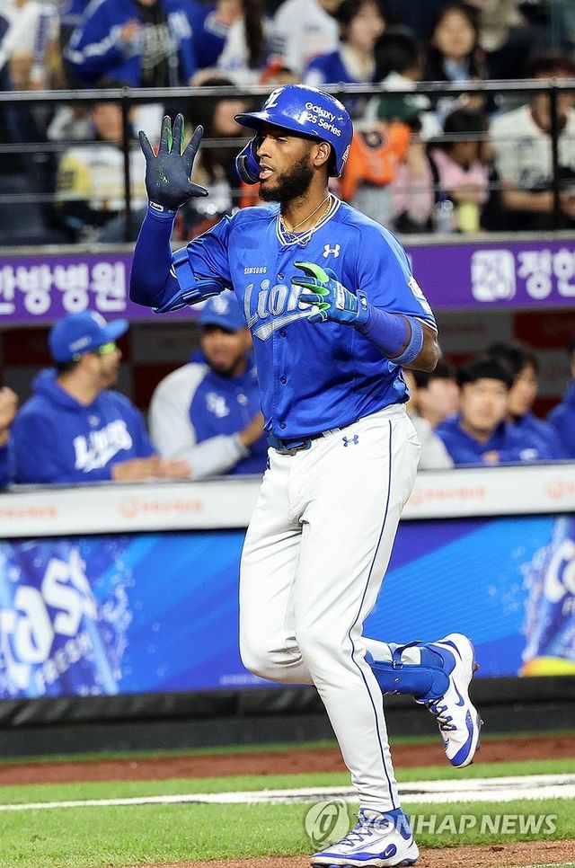 삼성 추격의 3점 홈런