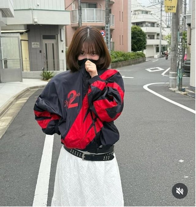 에스파의 카리나가 지난 27일 자신의 인스타그램에 올렸다 삭제한 사진