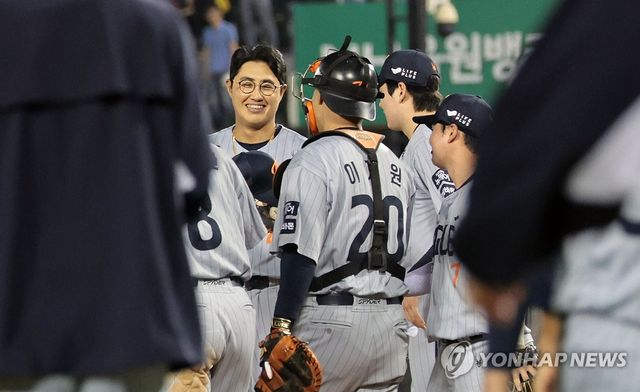 연장전 승리 거둔 한화