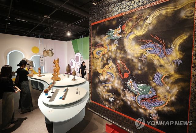 '열 번째 용의 아이와 상상동물' 전시 개막