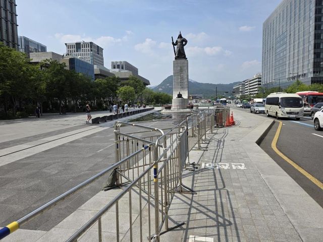 기존 광화문광장 안전펜스