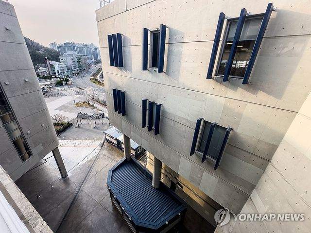 야구장 낙하 사고 현장