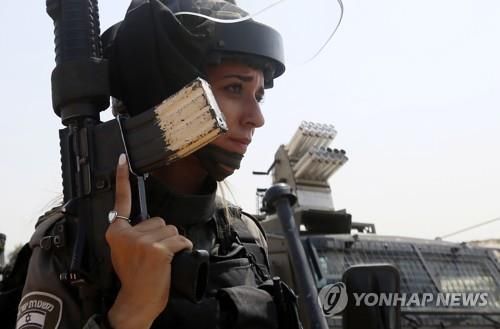 이스라엘 여성 군인