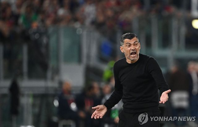 AC밀란과 결별한 세르지우 콘세이상 감독