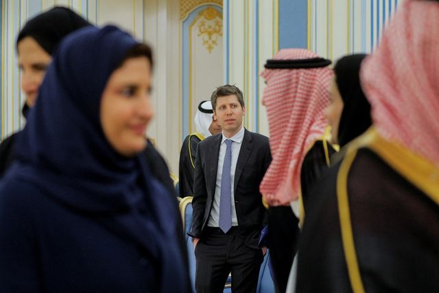 도널드 트럼프 미국 대통령 중동 순방길에 동행한 샘 올트먼 오픈AI CEO