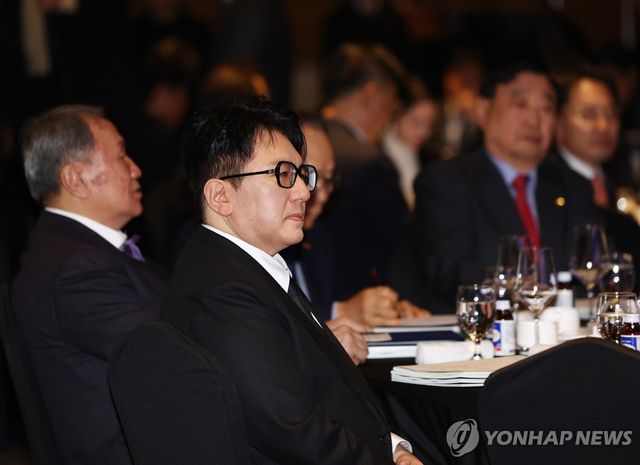 한경협 정기총회 참석한 방시혁