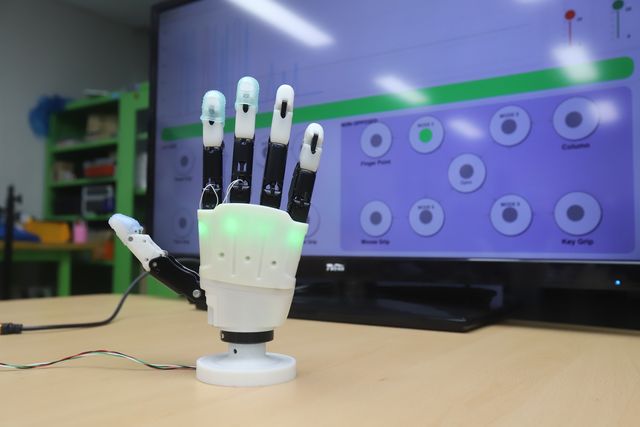 기계연이 개발한 로봇 의수 