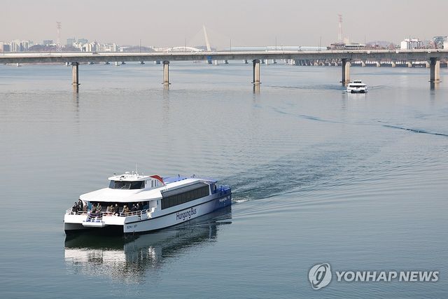 한강버스 시범운전