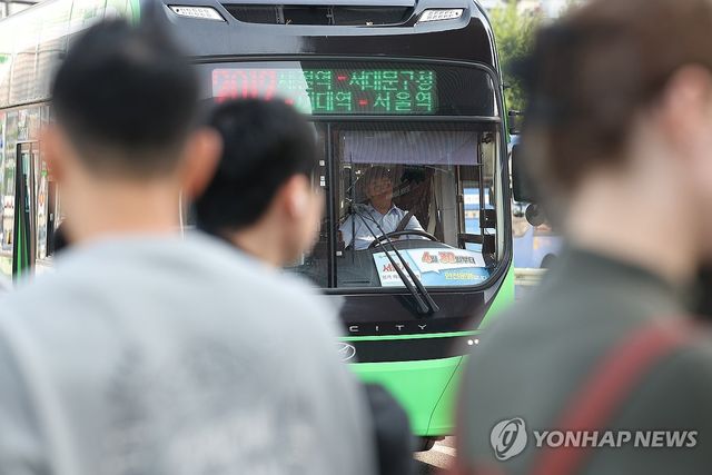 노사협상 결렬로 '준법투쟁' 돌입한 서울 시내버스 노조
