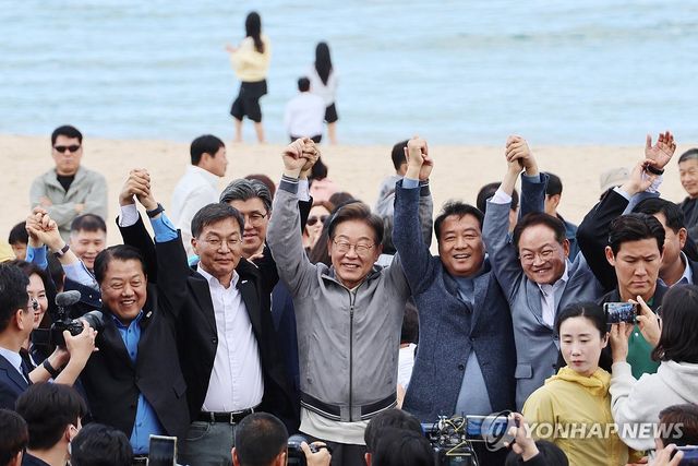 '동해안벨트' 민심 공략 나선 이재명 후보