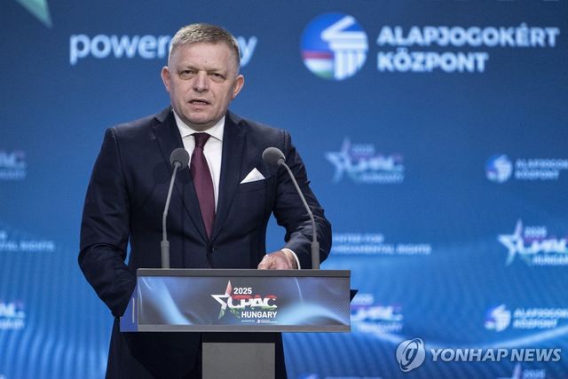 로베르트 피초 슬로바키아 총리