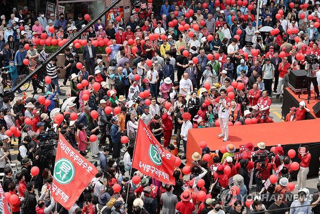 김문수, 이천 방문