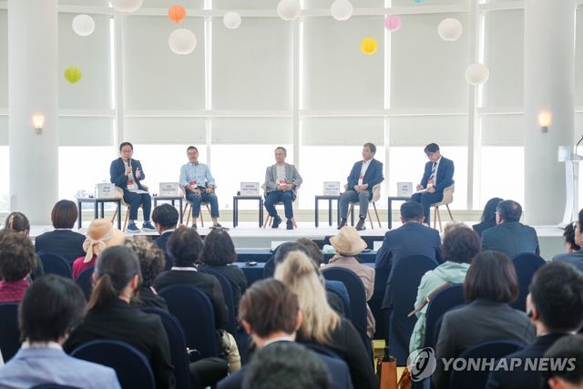 제주포럼 '연결과 포용 인공지능 대전환' 세션