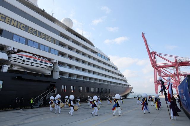 크루즈 포항 영일만항 입항
