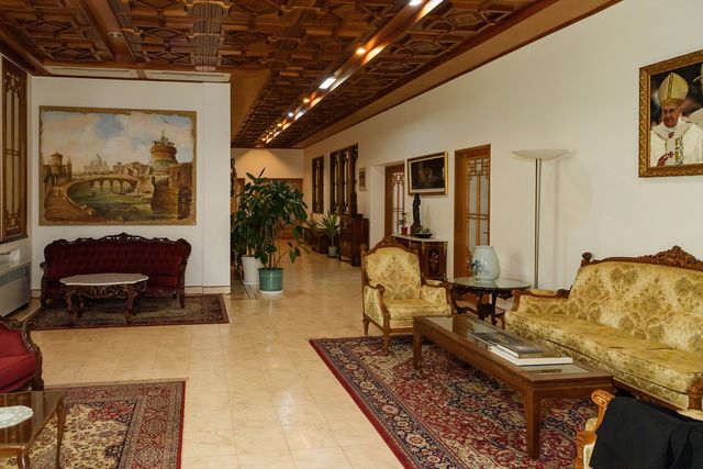 주한교황대사관 내부