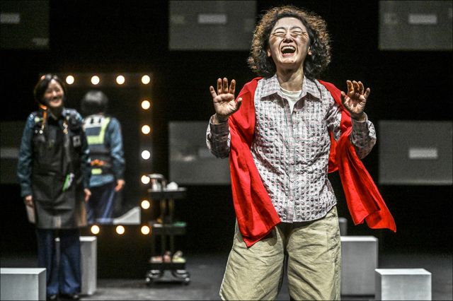 연극 '유령' 공연 모습[세종문화회관 제공. 재판매 및 DB 금지]