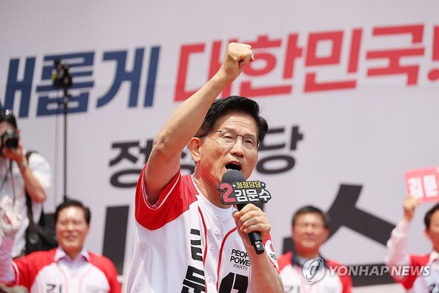 김문수, '논스톱 외박 유세'로 막판 총력전