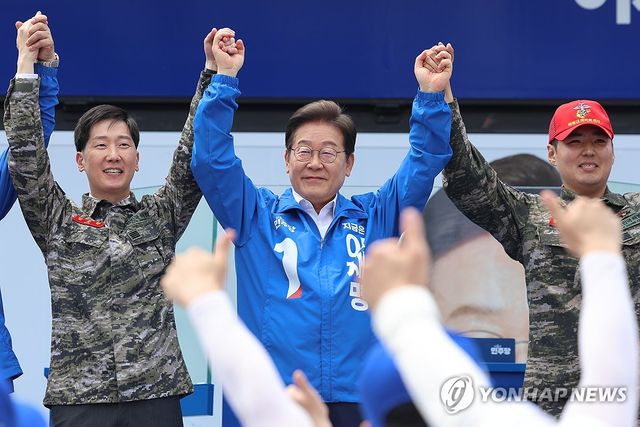 마지막 주말 유세하는 이재명 후보